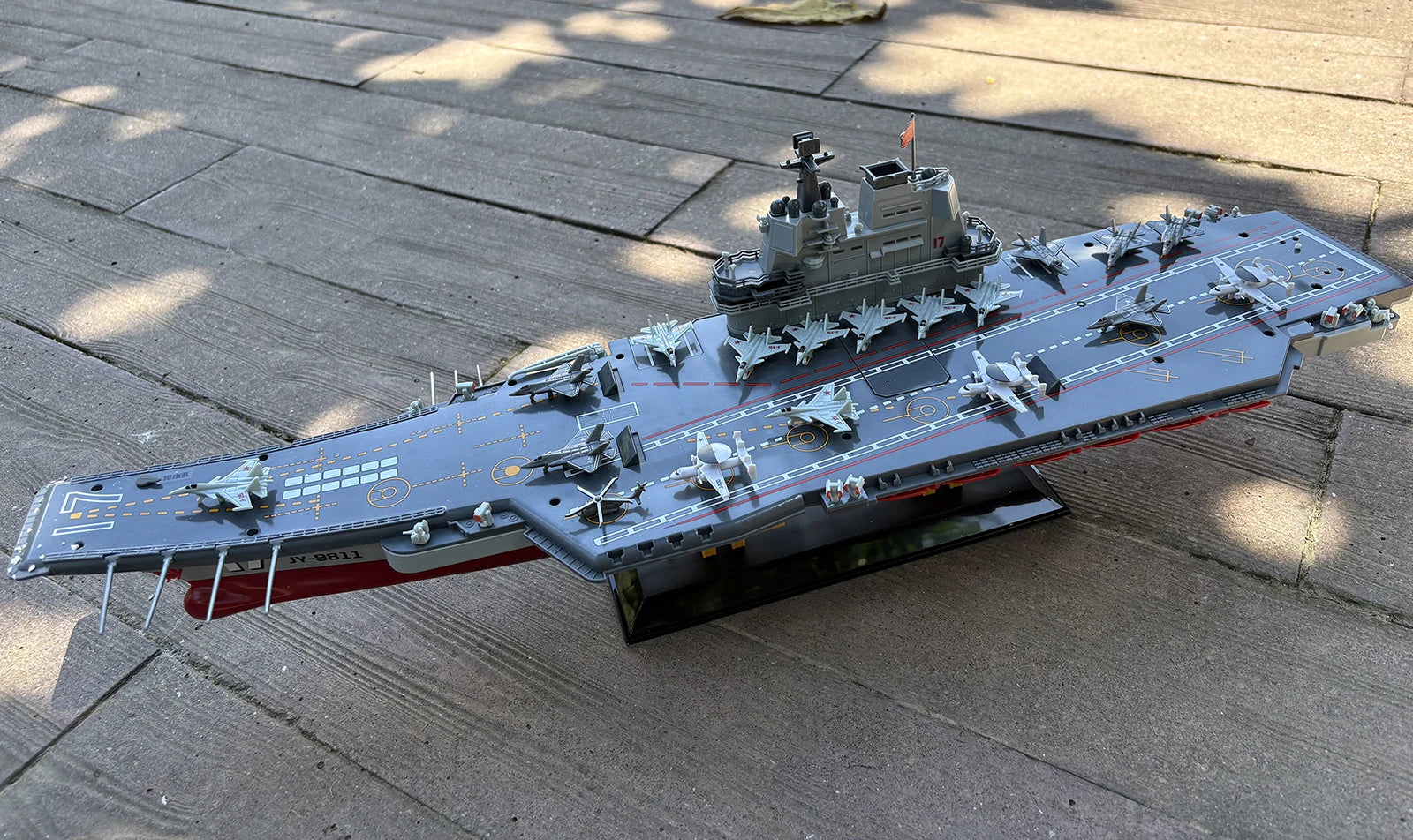 RC Warship 26.7 inch(68CM) Super Long Hull RC Boat Charging Military Children's Toy boy Electric Toy Ship Aircraft Carrier Warsh