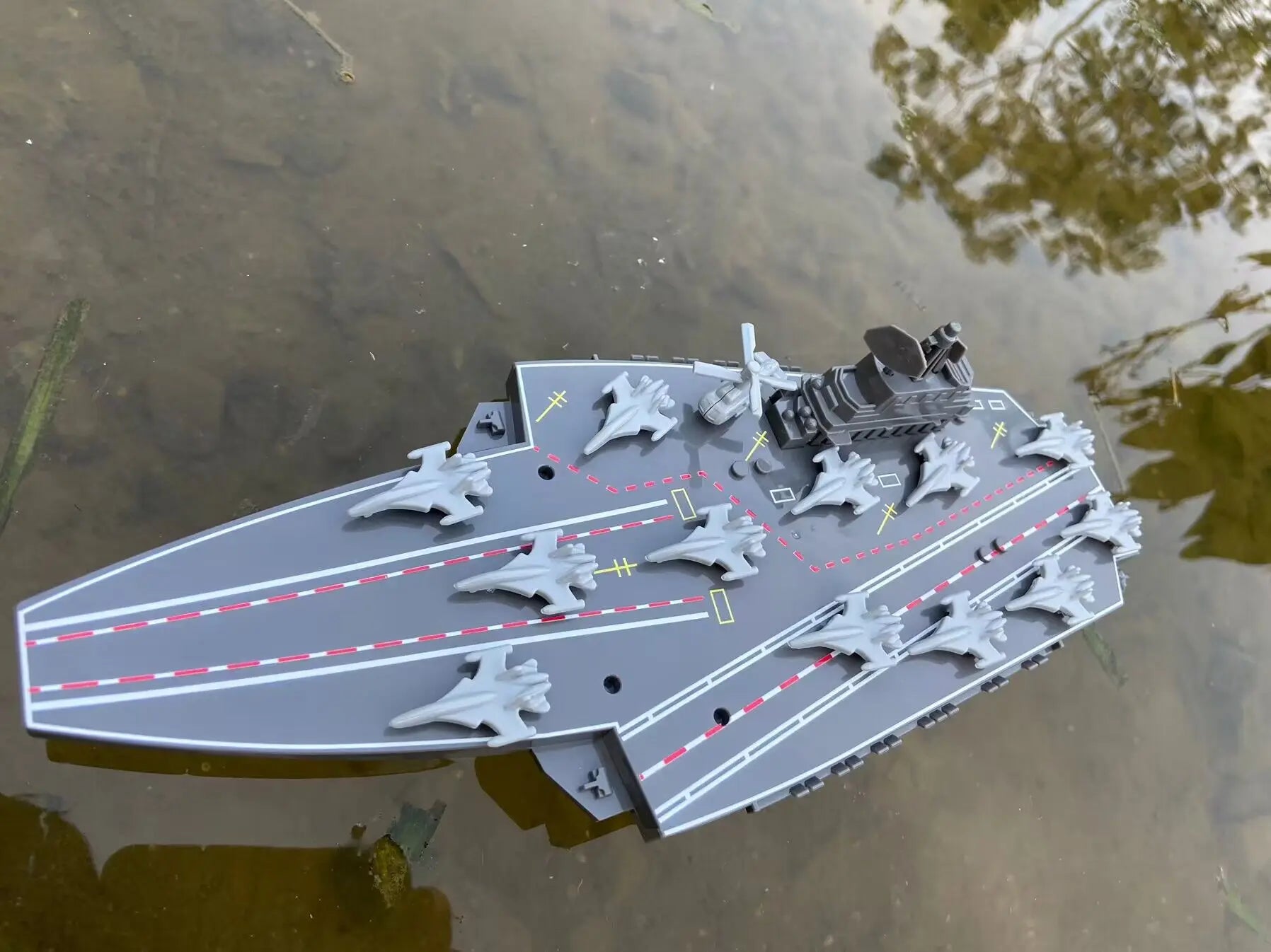RC Warship 26.7 inch(68CM) Super Long Hull RC Boat Charging Military Children's Toy boy Electric Toy Ship Aircraft Carrier Warsh