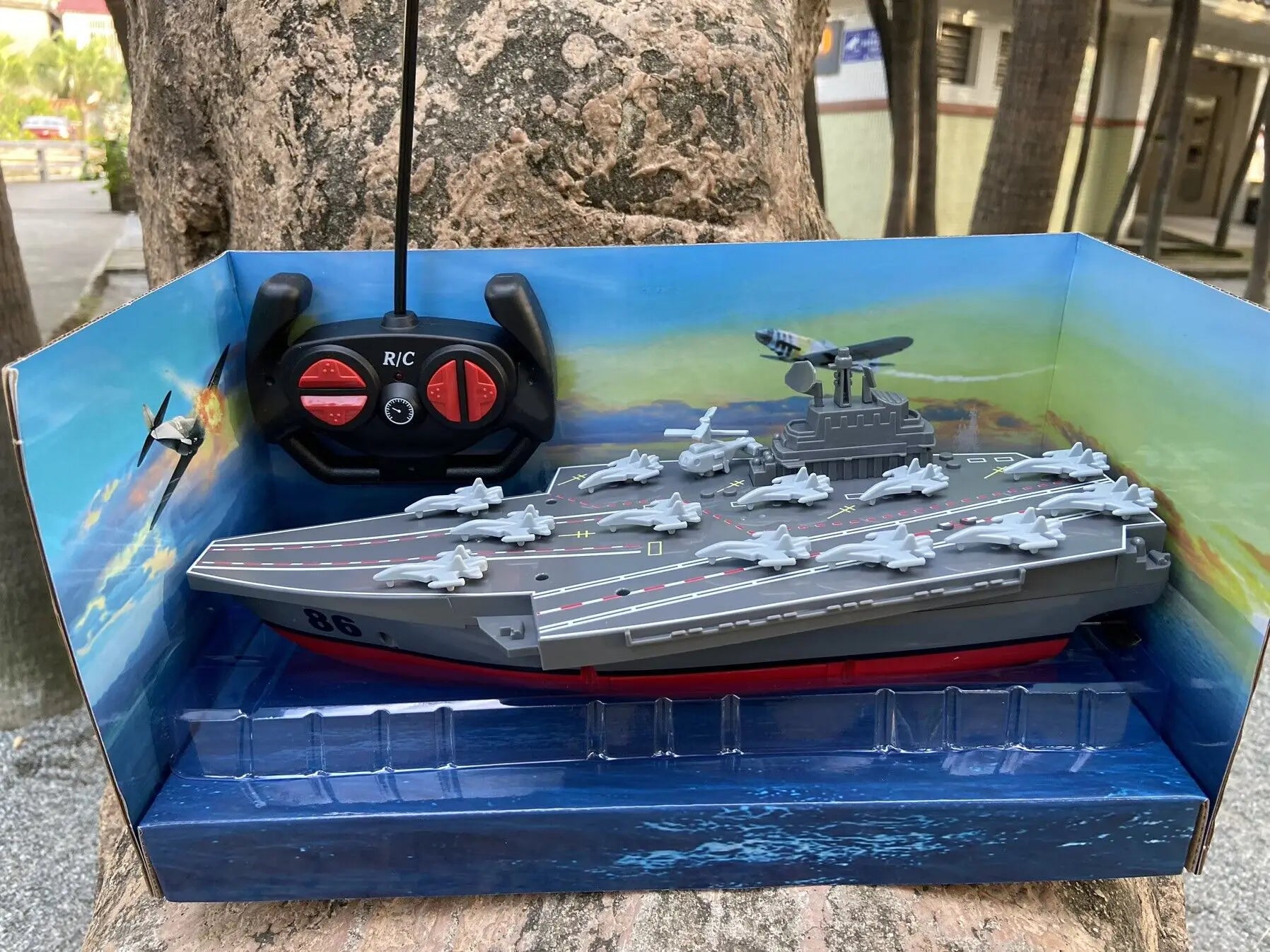 RC Warship 26.7 inch(68CM) Super Long Hull RC Boat Charging Military Children's Toy boy Electric Toy Ship Aircraft Carrier Warsh