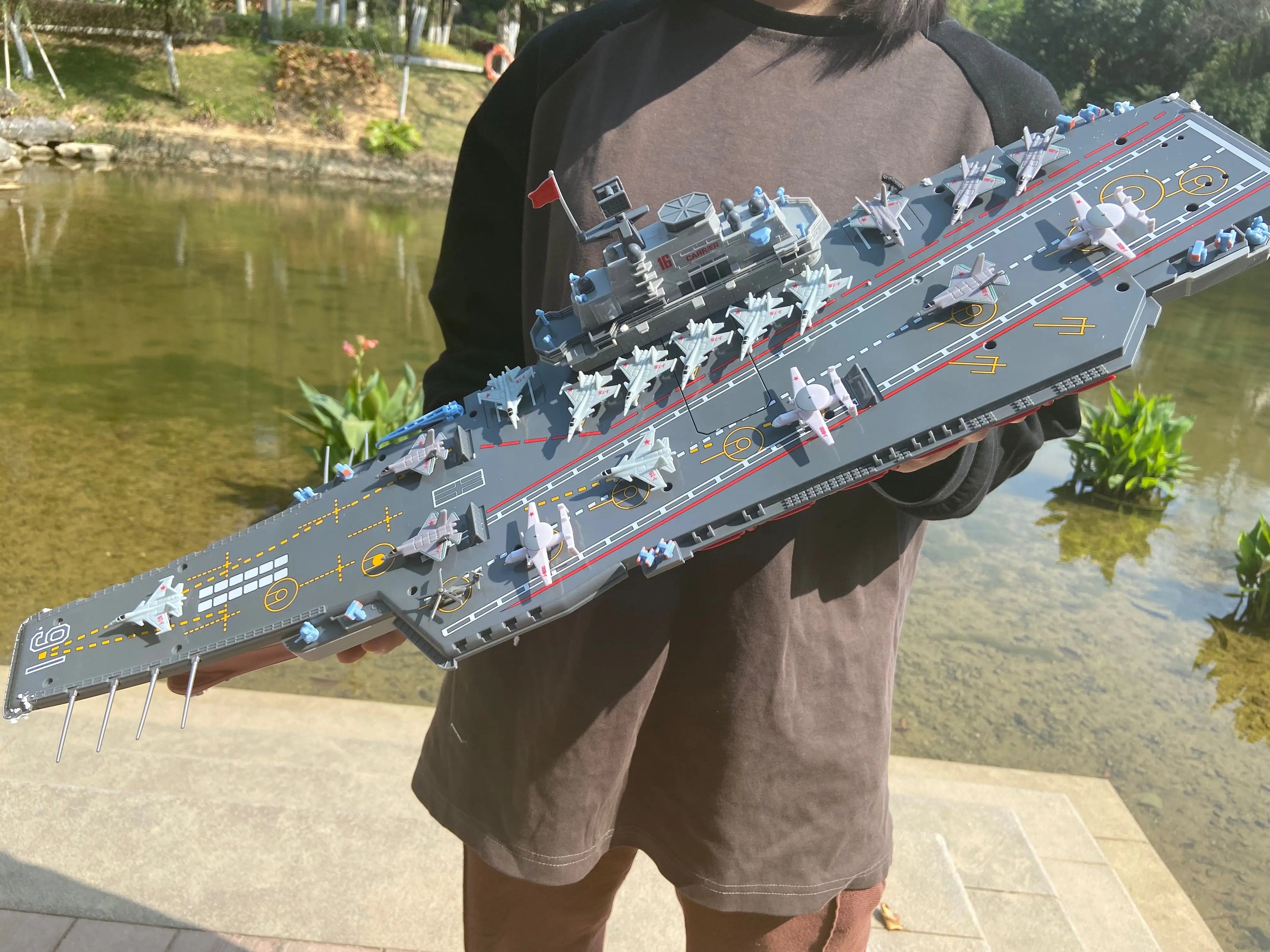 RC Warship 26.7 inch(68CM) Super Long Hull RC Boat Charging Military Children's Toy boy Electric Toy Ship Aircraft Carrier Warsh