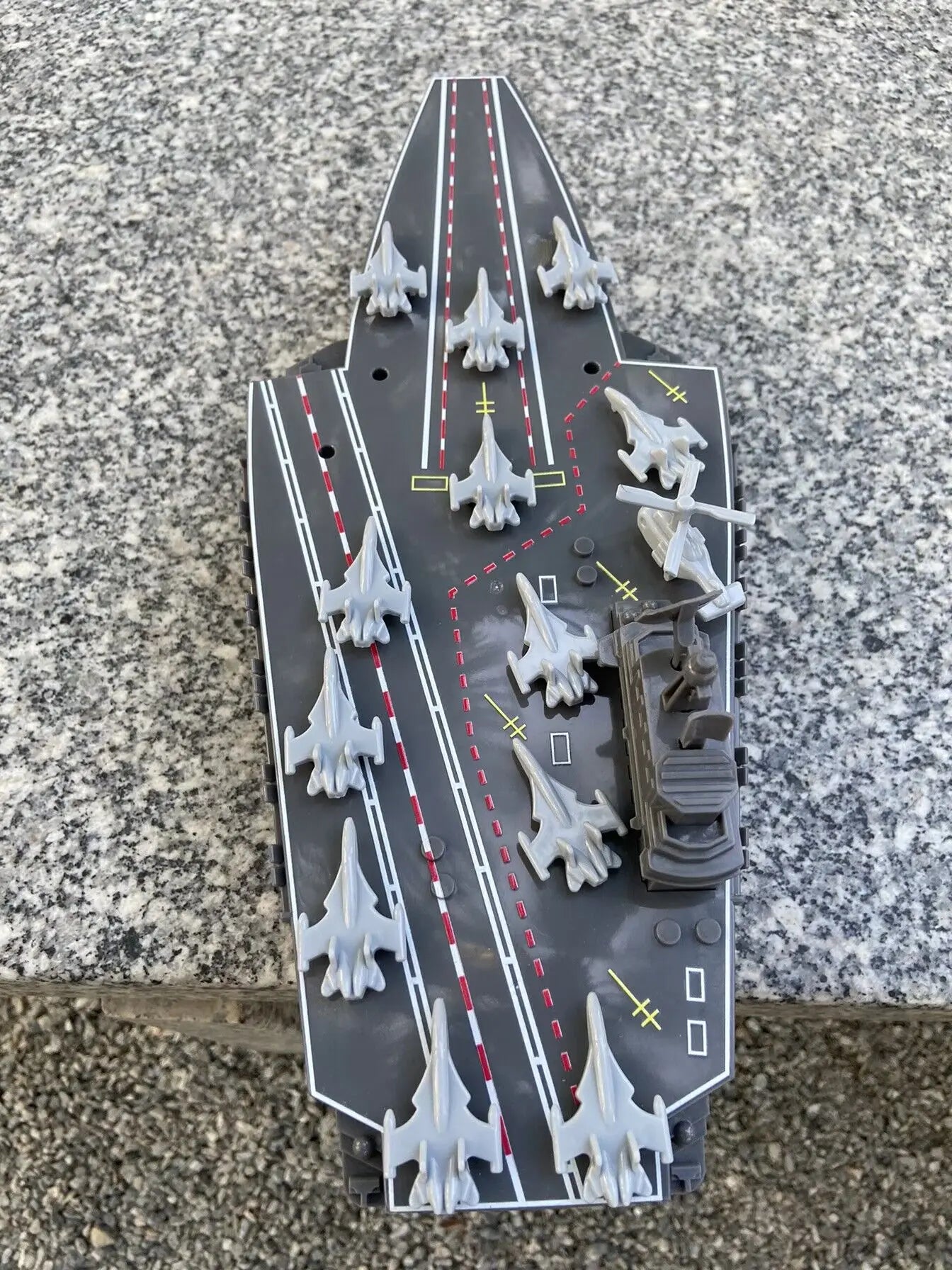 RC Warship 26.7 inch(68CM) Super Long Hull RC Boat Charging Military Children's Toy boy Electric Toy Ship Aircraft Carrier Warsh