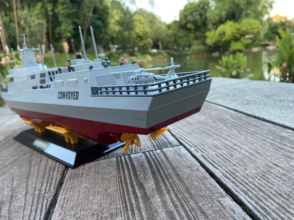 RC Warship 26.7 inch(68CM) Super Long Hull RC Boat Charging Military Children's Toy boy Electric Toy Ship Aircraft Carrier Warsh