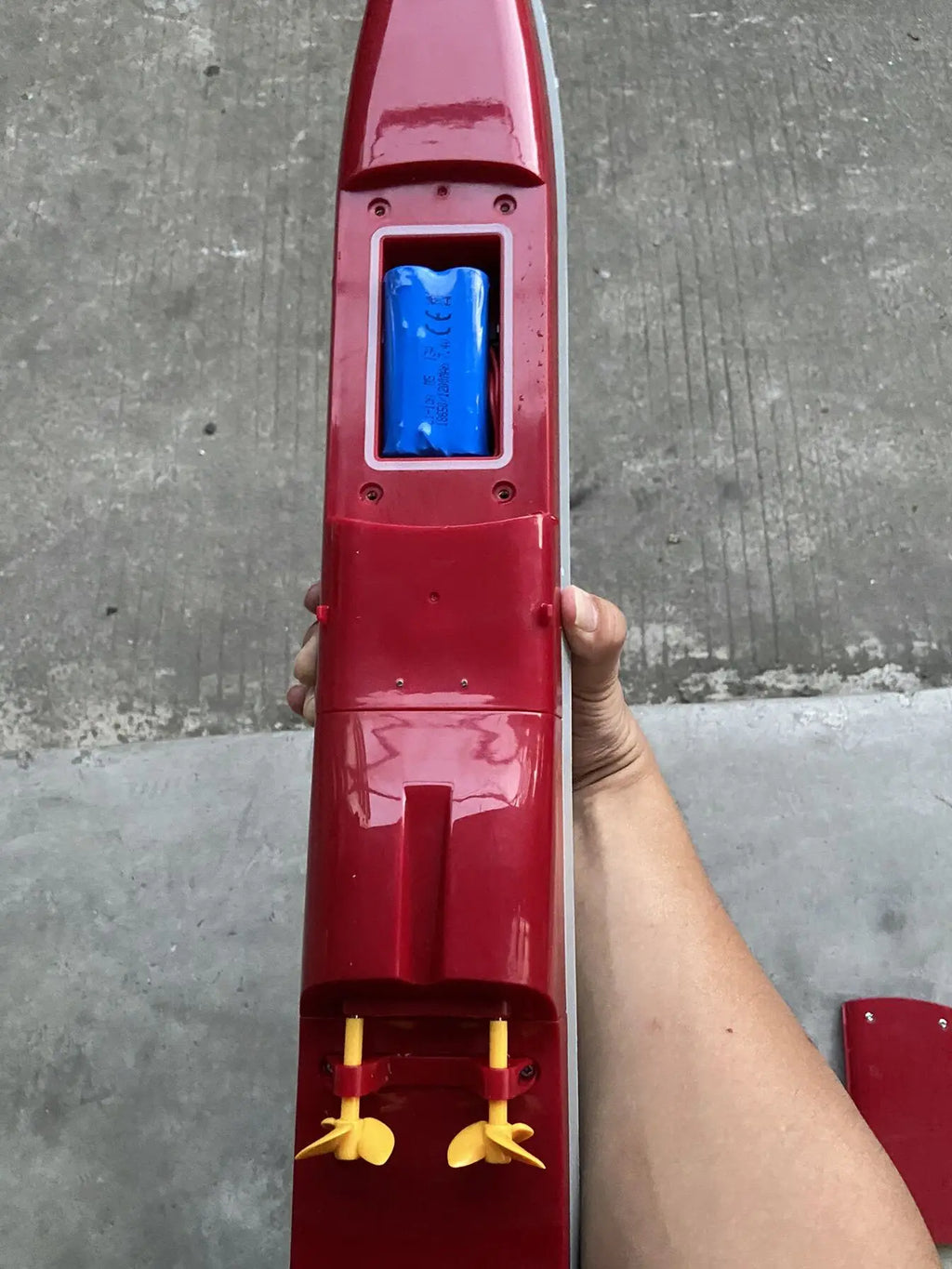 RC Warship 26.7 inch(68CM) Super Long Hull RC Boat Charging Military Children's Toy boy Electric Toy Ship Aircraft Carrier Warsh
