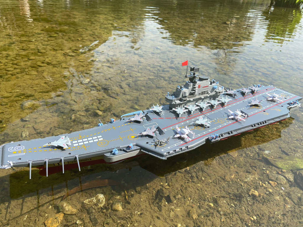 RC Warship 26.7 inch(68CM) Super Long Hull RC Boat Charging Military Children's Toy boy Electric Toy Ship Aircraft Carrier Warsh